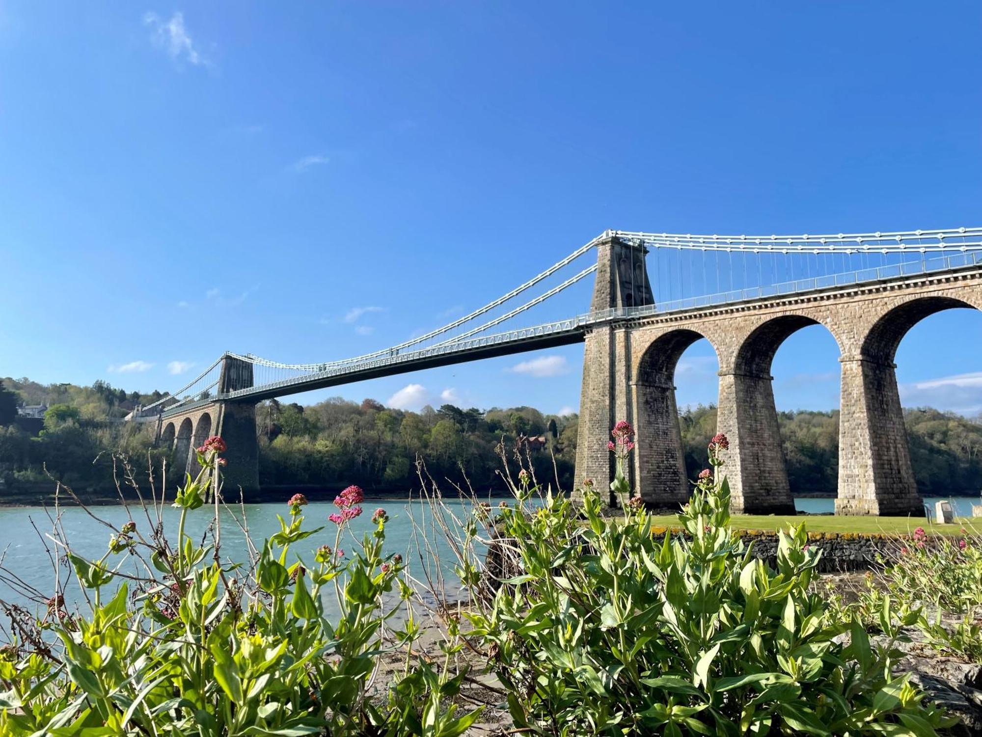 Menai Bridge Villa Екстериор снимка